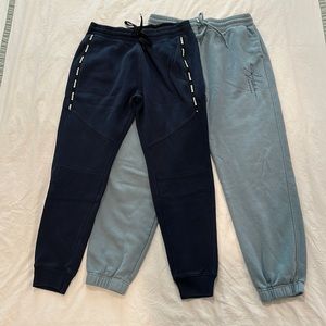 2 pairs men’s Hollister sweat joggers